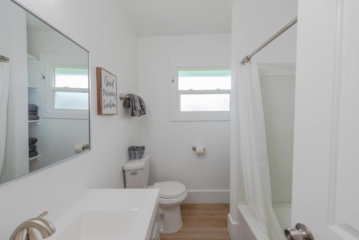 #Stayinmydistrict Coos Bay Cypress Cottage エクステリア 写真